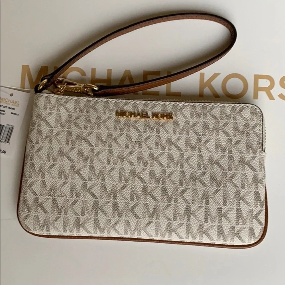 Michael Kors Jet Set Travel Lg Top Zip Wristlet